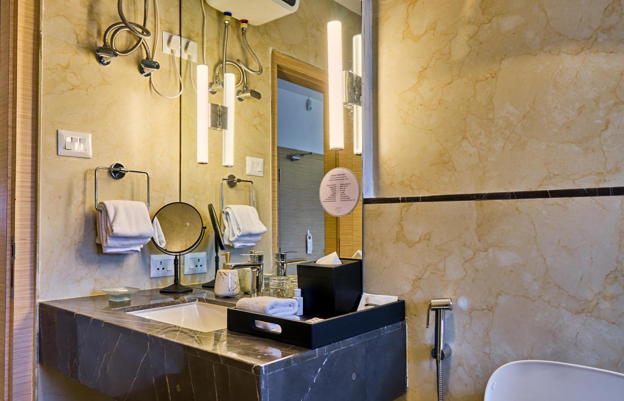 Shulem Boutique Hotel Димапур Экстерьер фото