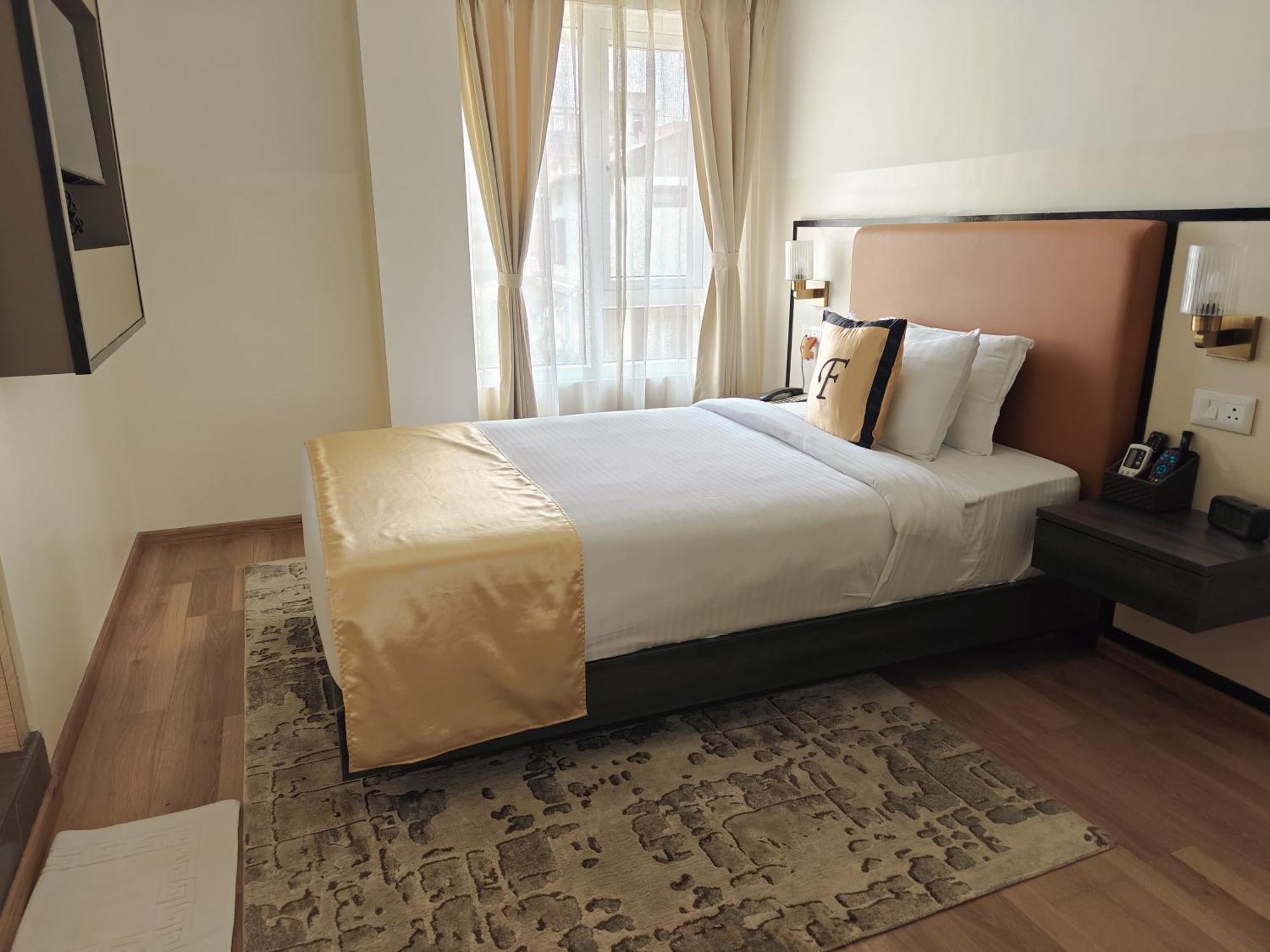 Shulem Boutique Hotel Димапур Экстерьер фото